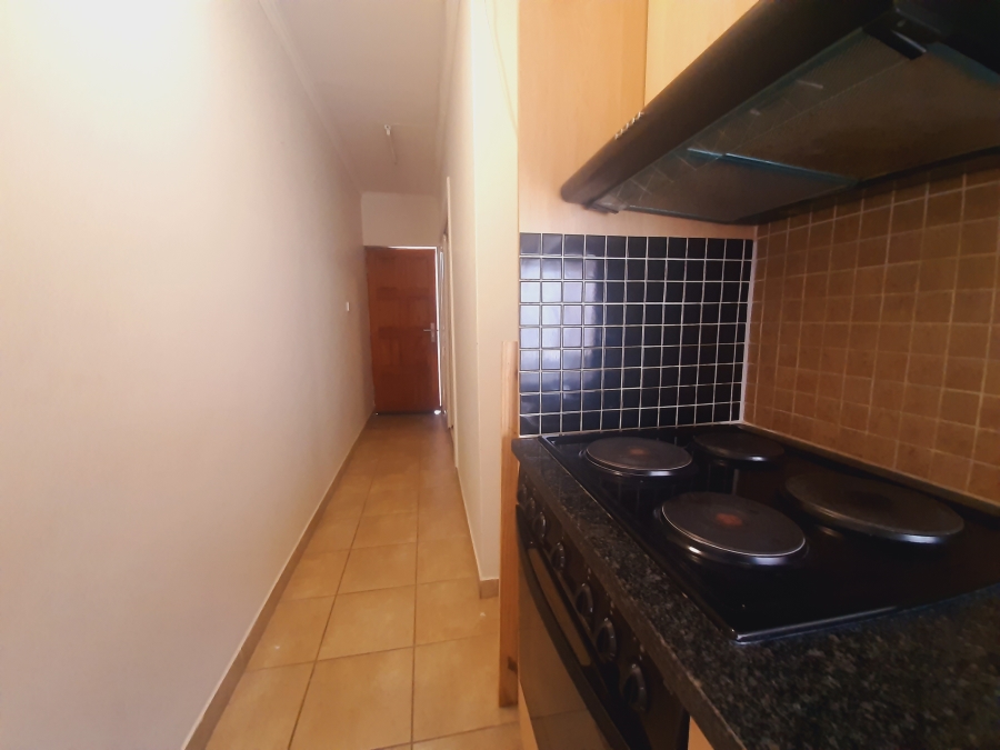 To Let 1 Bedroom Property for Rent in Bult North North West